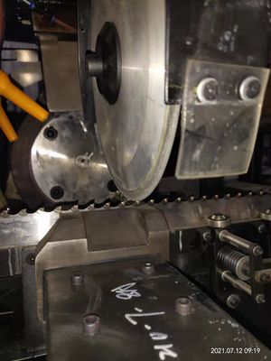 TORSEL Máquina de trituración de cuchillas de sierra de alta precisión