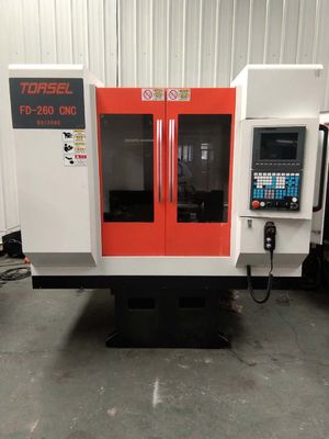 Máquina de corte de perfiles totalmente automática de ranura de perfiles de tallado