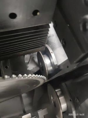 Máquina de molienda de hojas de sierra CNC de alta precisión